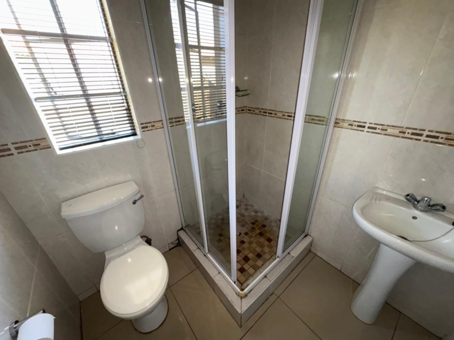 3 Bedroom Property for Sale in Waterkloof East North West
